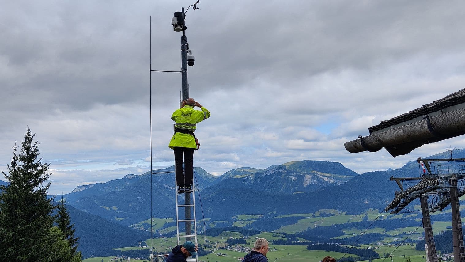 Checking line of sight